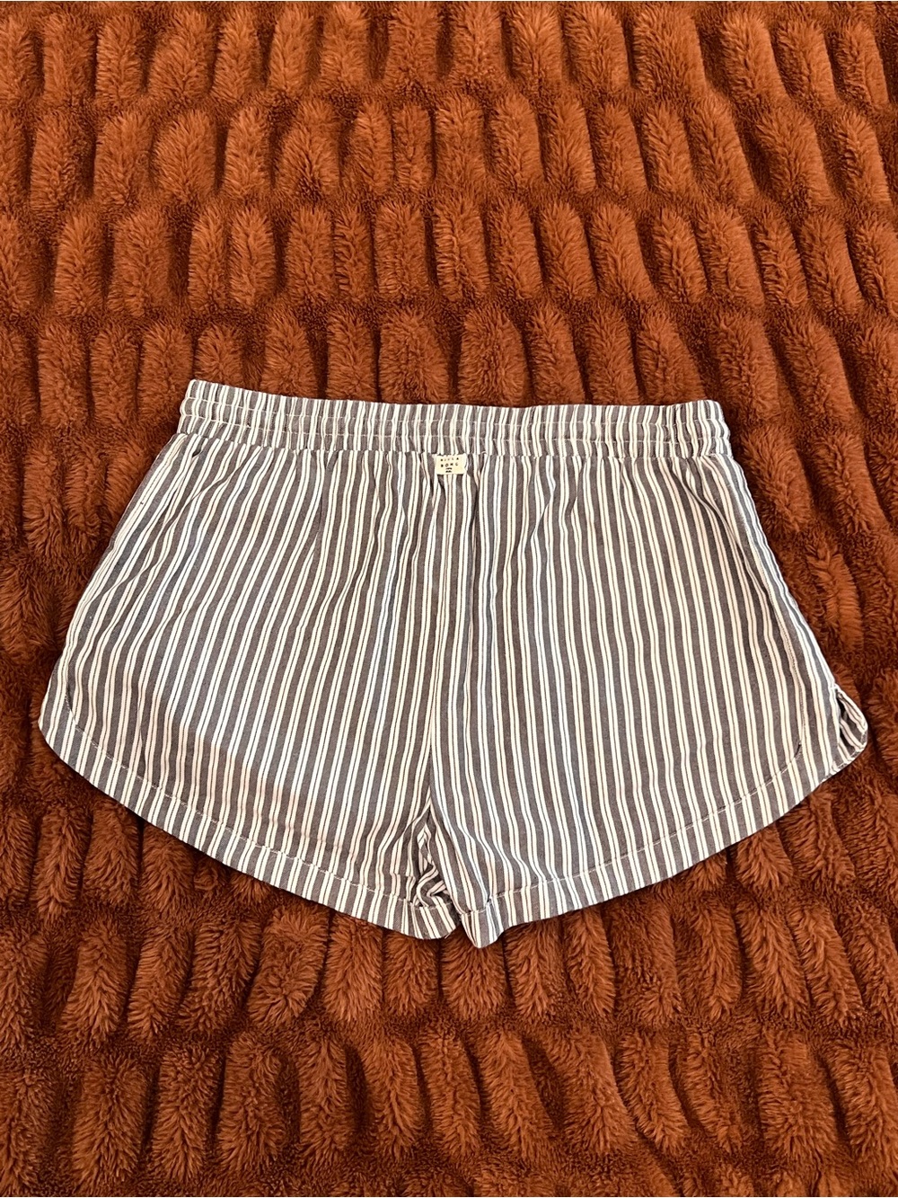 Billabong Women's Striped Drawstring Shorts - White and Black. Never worn! - Picture 2 of 3